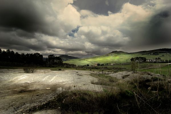 Paesaggio miniera Gessolungo di Caltanissetta